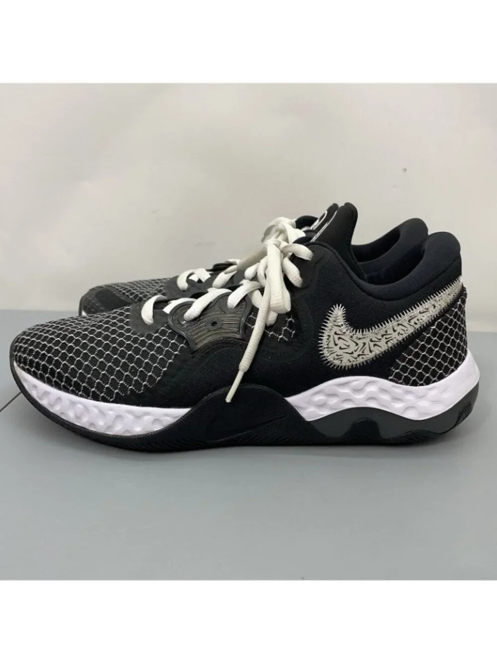 Nike Renew Elevate 2 Basketball Shoes Sneakers Running Athletic Black Mens 11.5